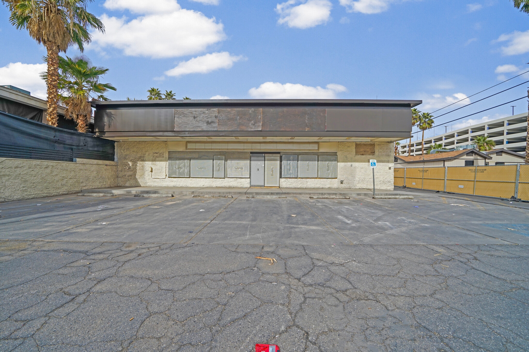 200 W Boston Ave, Las Vegas, NV à louer Photo du bâtiment- Image 1 de 6