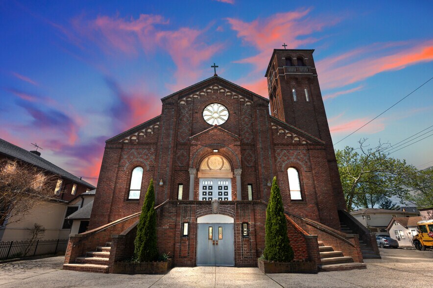 Lincoln Avenue portefeuille de 3 propriétés à vendre sur LoopNet.ca - Photo du bâtiment - Image 3 de 14