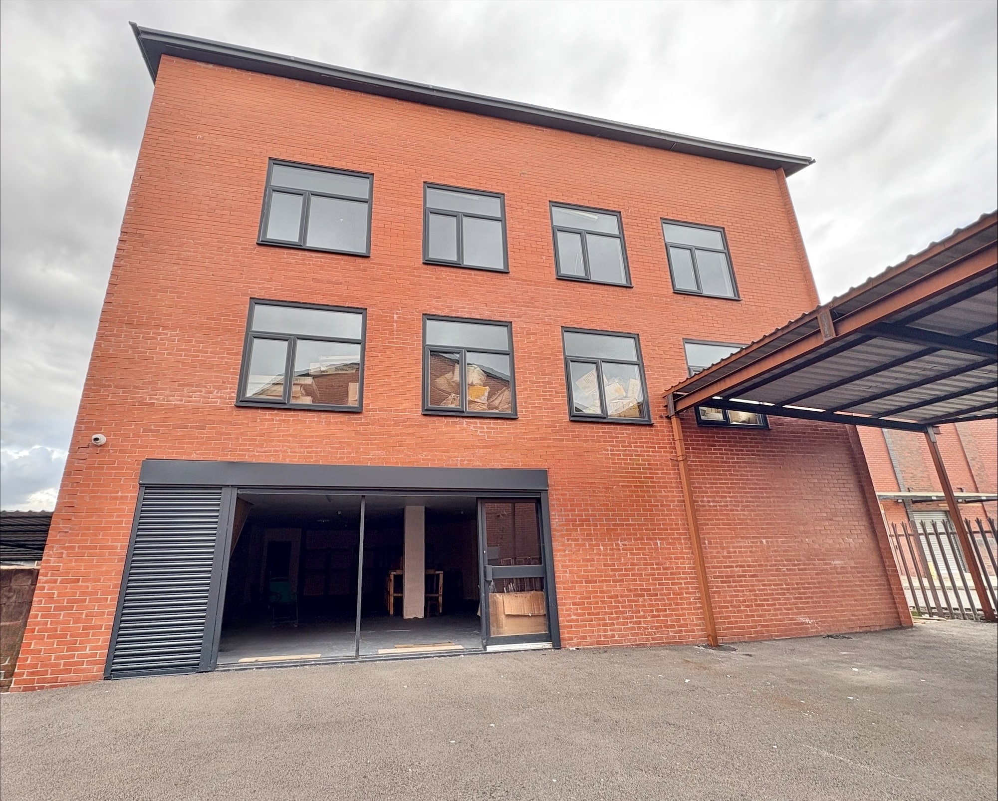 128 Broughton St, Manchester for lease Interior Photo- Image 1 of 3
