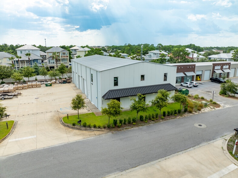 220 Business Centre Dr, Miramar Beach, FL for sale - Building Photo - Image 2 of 7