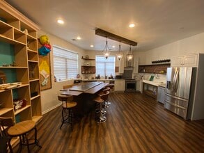 72-76 N Broadway St, Des Plaines, IL for sale Interior Photo- Image 2 of 26