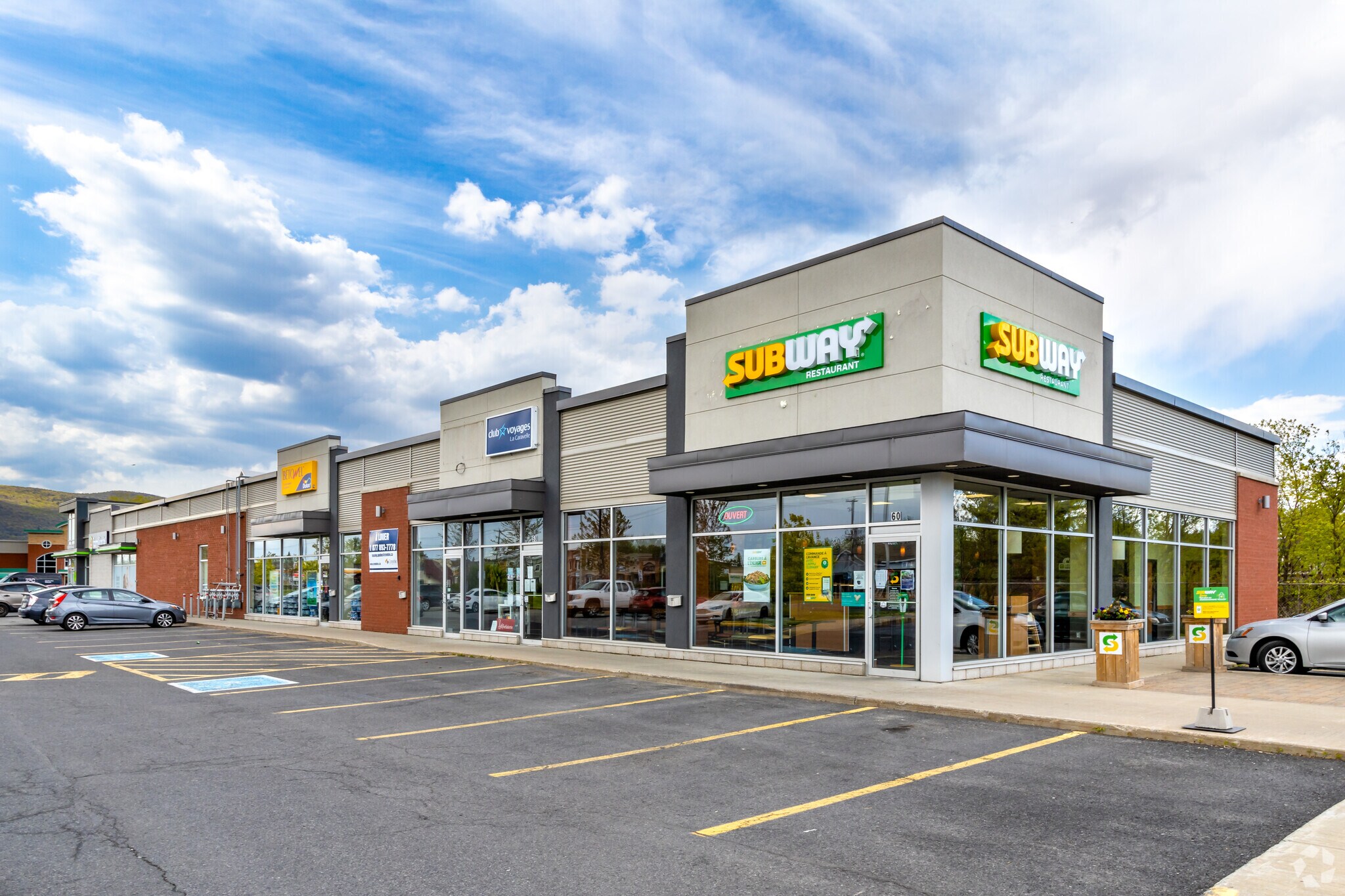 20-70 Boul Sir Wilfred Laurier, Mcmasterville, QC for sale Primary Photo- Image 1 of 1