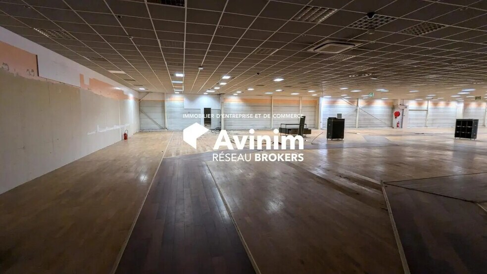 Retail in Vendenheim for lease - Interior Photo - Image 3 of 6