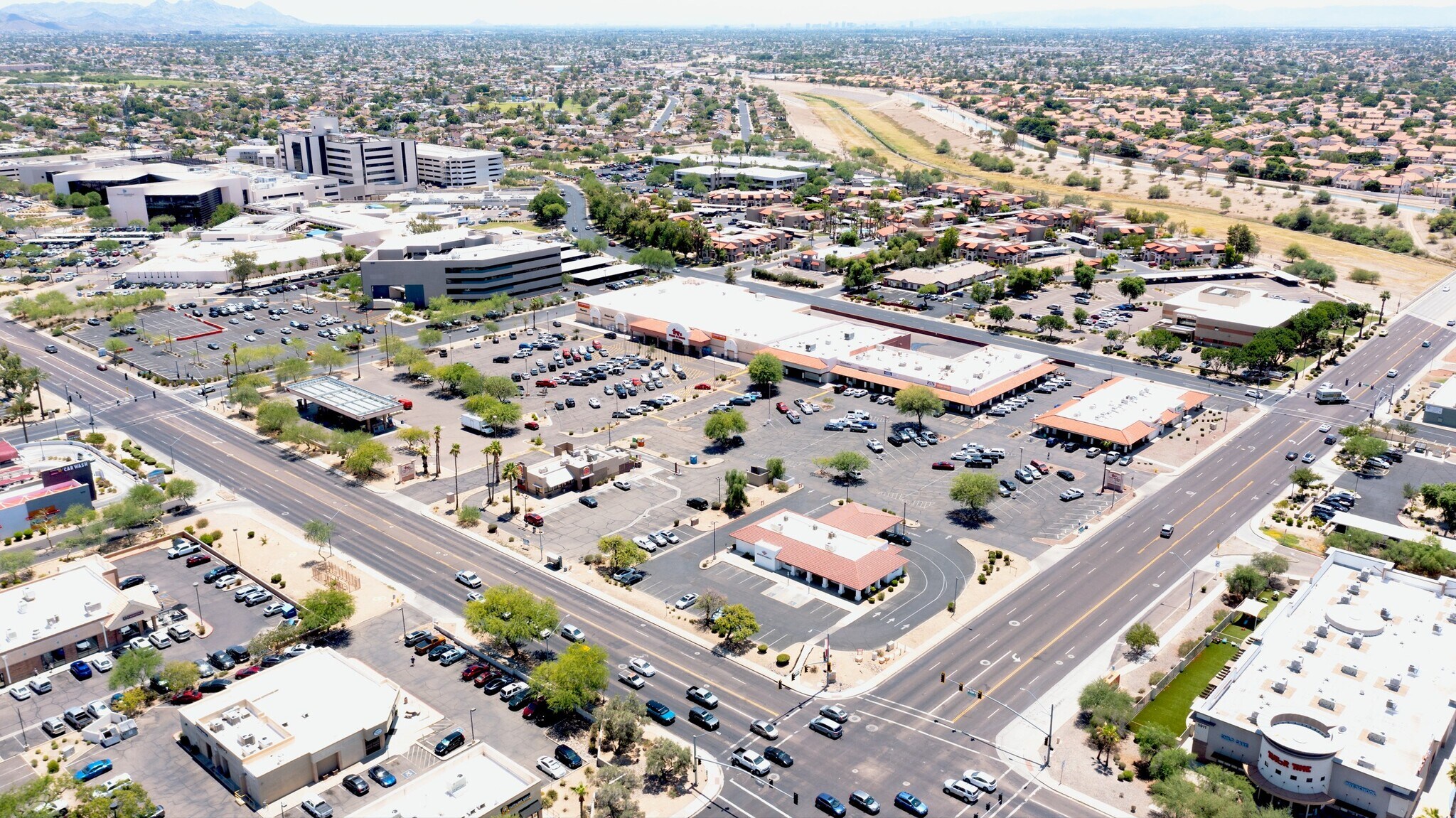 N 59th Ave, Glendale, AZ à louer Photo du bâtiment- Image 1 de 5