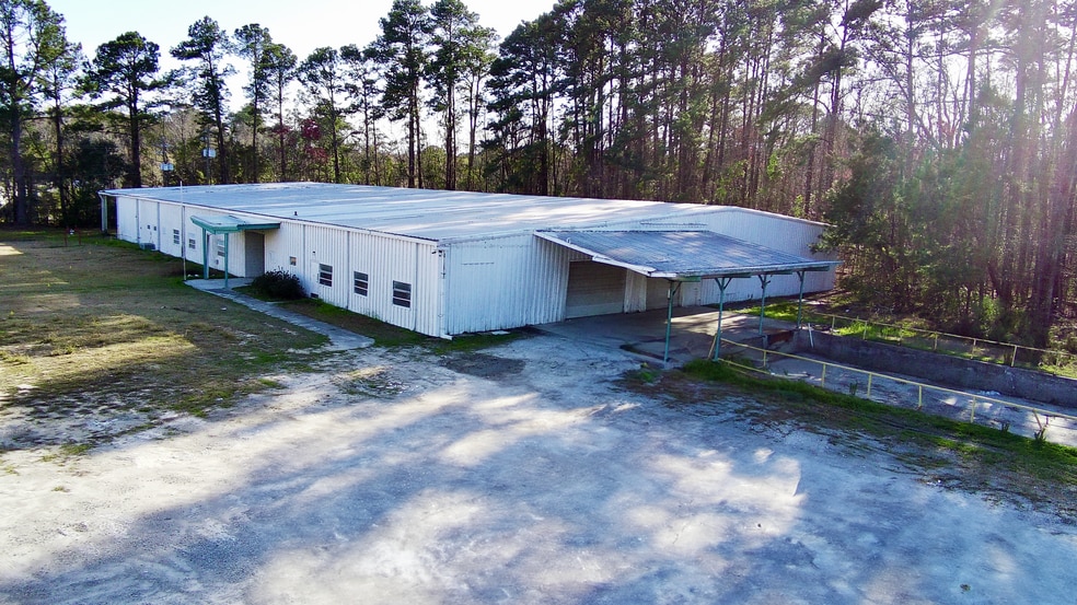 111 Sparkman Dr, Garden City, GA à louer - Photo du bâtiment - Image 3 de 21