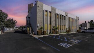 Plus de détails pour 2550 E Miraloma Way, Anaheim, CA - Bureau à louer