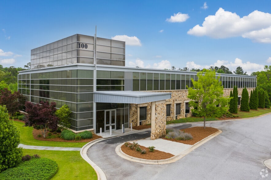 100 World Dr, Peachtree City, GA for lease - Primary Photo - Image 1 of 8