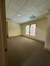 853 Lincoln Way, Auburn, CA for lease Interior Photo- Image 1 of 7