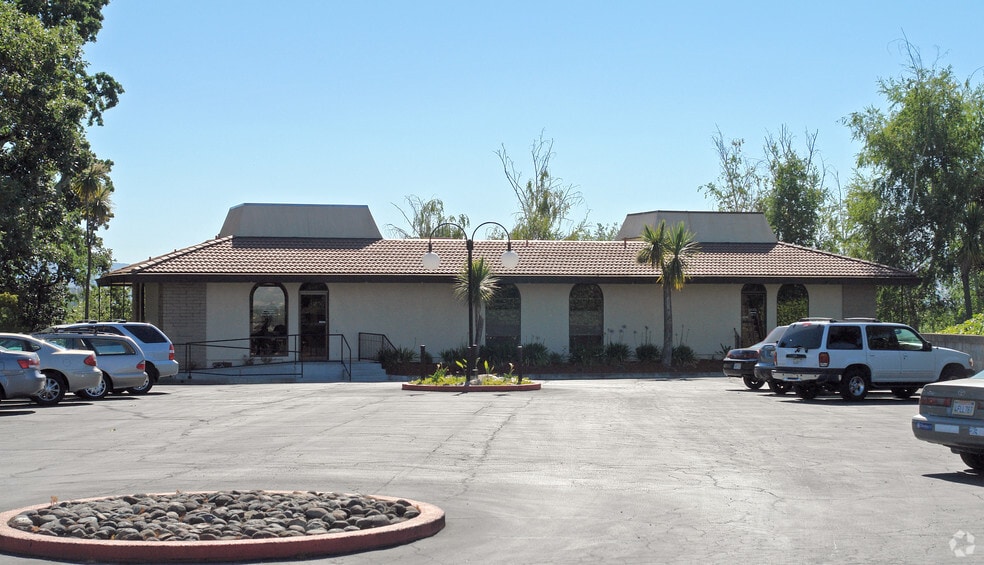 7064 Corline Ct, Sebastopol, CA for lease - Primary Photo - Image 2 of 13