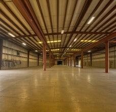 411 McKinney Pkwy, McKinney, TX for lease Interior Photo- Image 1 of 2