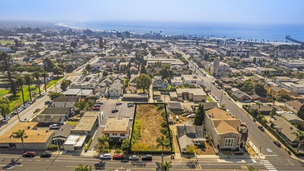 1042 E Main St, Ventura, CA à vendre - Photo principale - Image 1 de 7
