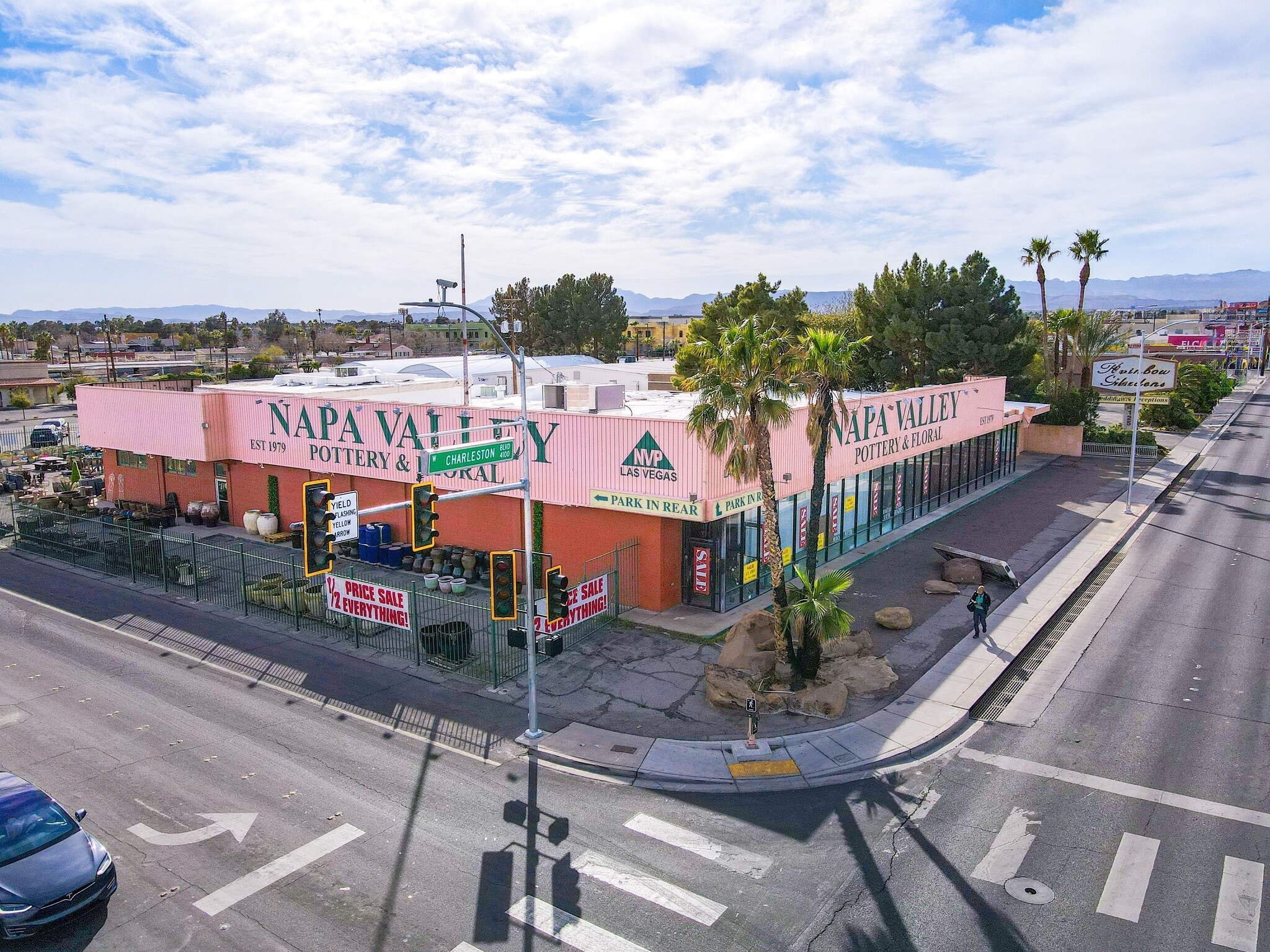 4101-4113 W Charleston Blvd, Las Vegas, NV à louer Photo du bâtiment- Image 1 de 15