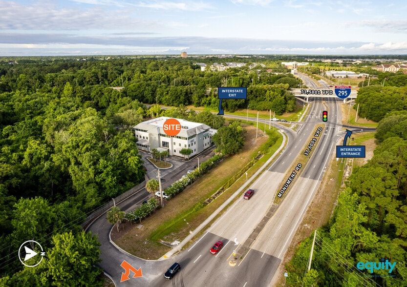 1201 Monument Rd, Jacksonville, FL à louer - Photo du bâtiment - Image 3 de 13