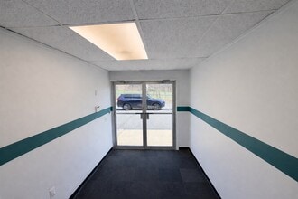 291 Us Highway 22 E, White House Station, NJ for lease Interior Photo- Image 2 of 7