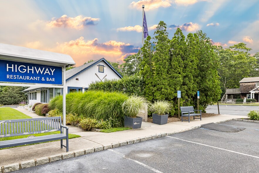290 Montauk Hwy, East Hampton, NY à vendre - Photo principale - Image 1 de 28