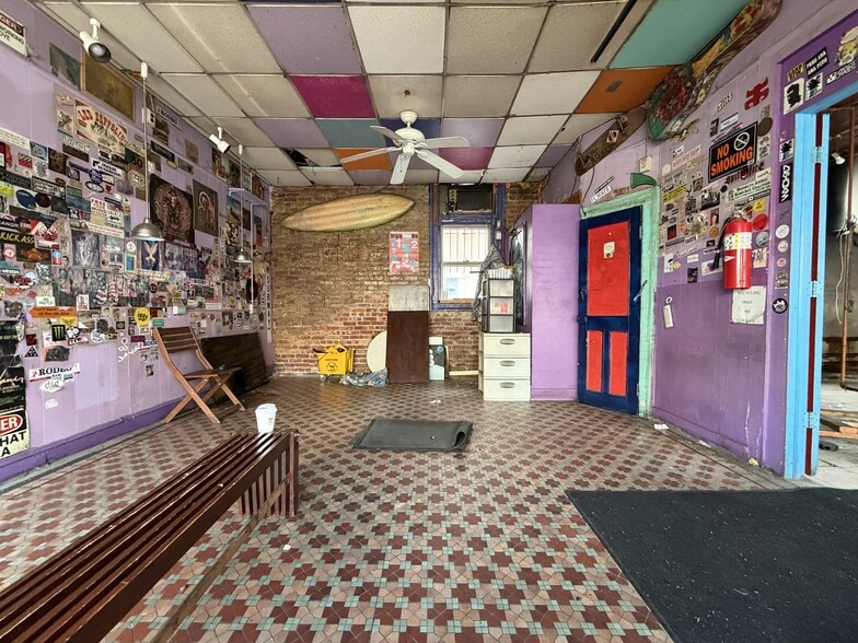 339 Graham Ave, Brooklyn, NY for lease - Building Photo - Image 2 of 6