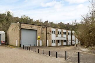 Plus de détails pour Unit B4 Ullswater Cres, Coulsdon - Industriel à louer