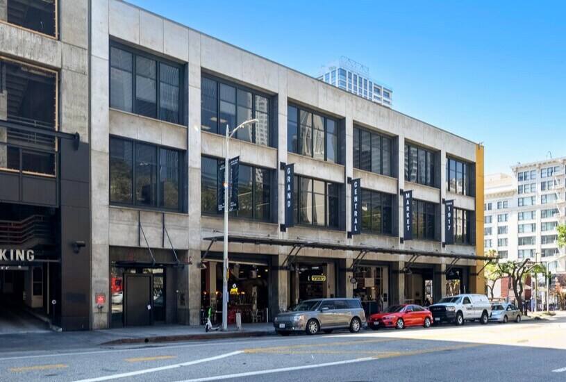 312 S Hill St, Los Angeles, CA à louer - Aérien - Image 2 de 17