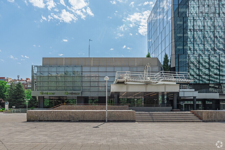 Paseo de la Castellana, 87, Madrid, Madrid à vendre - Photo du bâtiment - Image 3 de 4