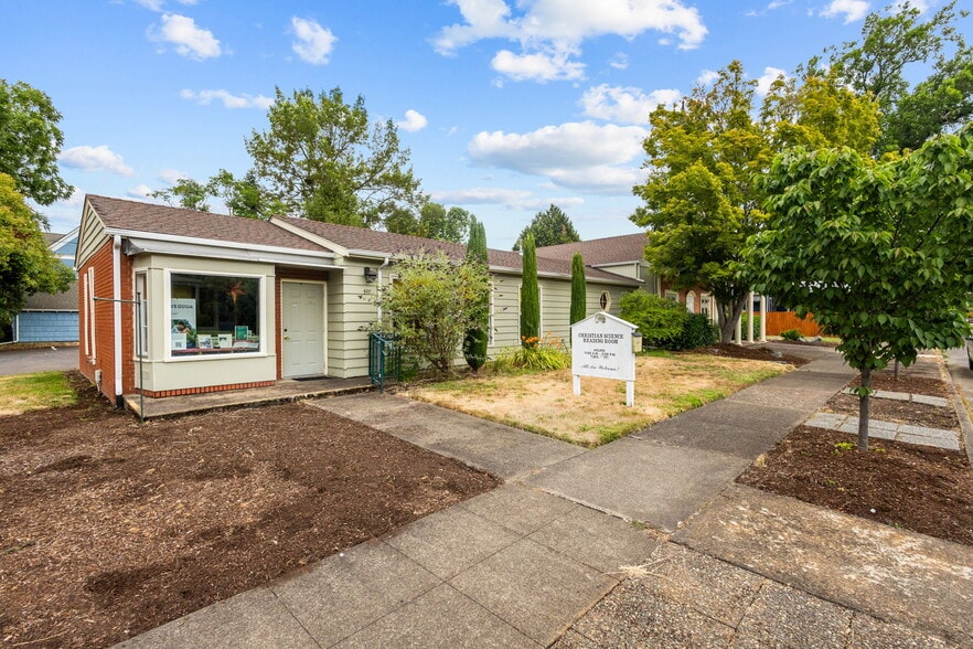 537 7th Ave SW, Albany, OR for sale - Building Photo - Image 3 of 35