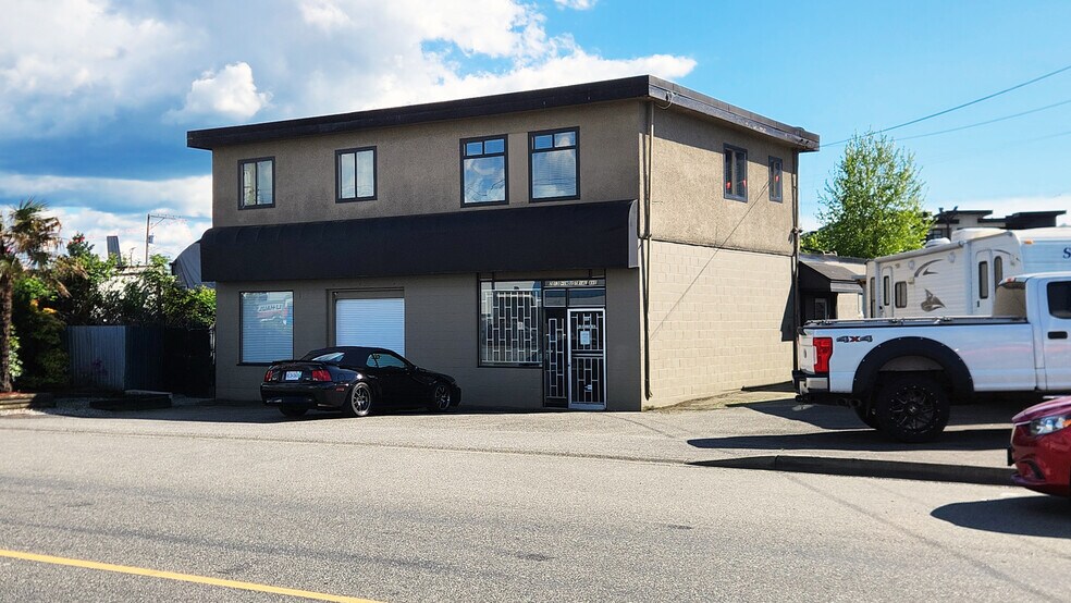 20130 Industrial Ave, Langley, BC à vendre - Photo du bâtiment - Image 2 de 15