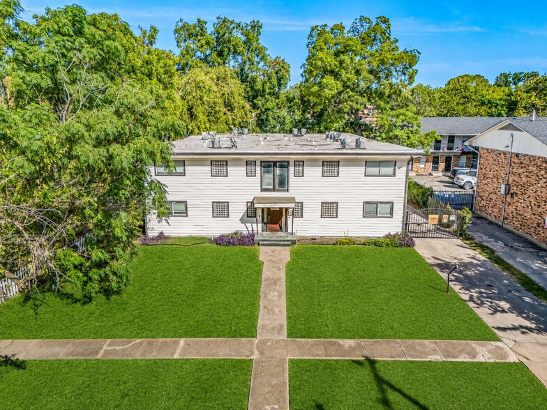 4915 Reiger Ave, Dallas, TX à vendre - Photo du bâtiment - Image 2 de 15