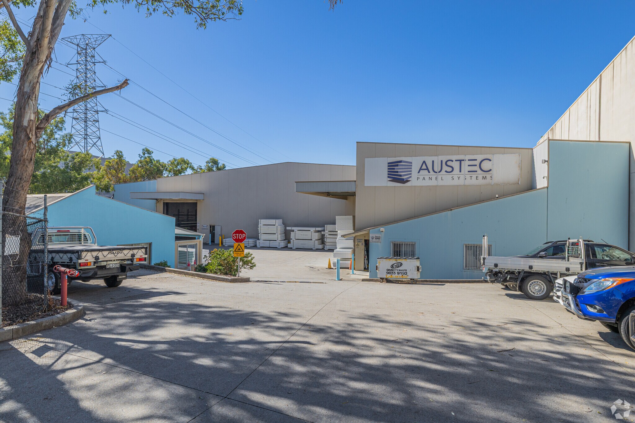 51 Cowpasture Rd, Wetherill Park for sale Primary Photo- Image 1 of 6