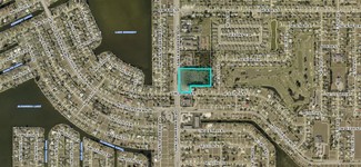 Plus de détails pour 927 Santa Barbara Blvd, Cape Coral, FL - Terrain à vendre