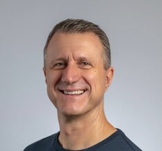 Dean Caravelis