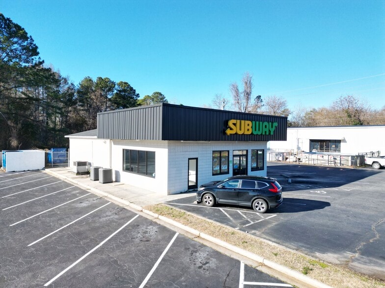300 E Broad Ave, Rockingham, NC à louer - Photo du bâtiment - Image 2 de 7