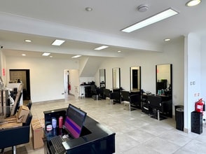 11 High St, Woking for lease Interior Photo- Image 1 of 2