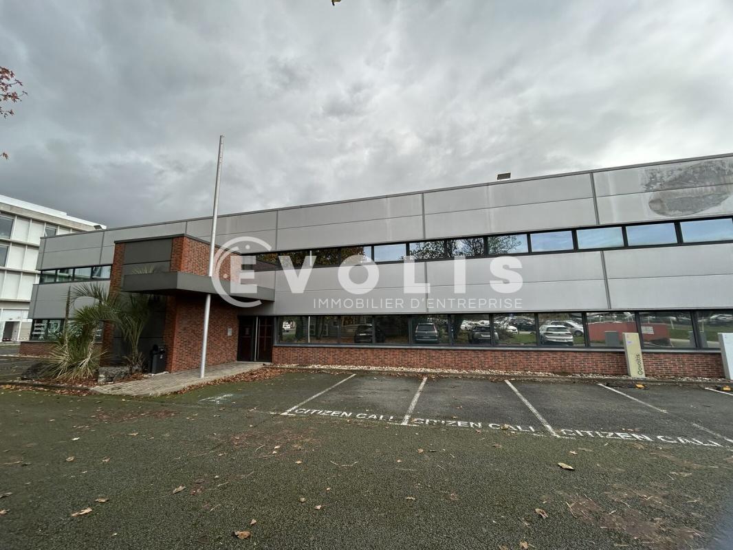 11 Avenue Neil Armstrong, Mérignac for lease Building Photo- Image 1 of 6