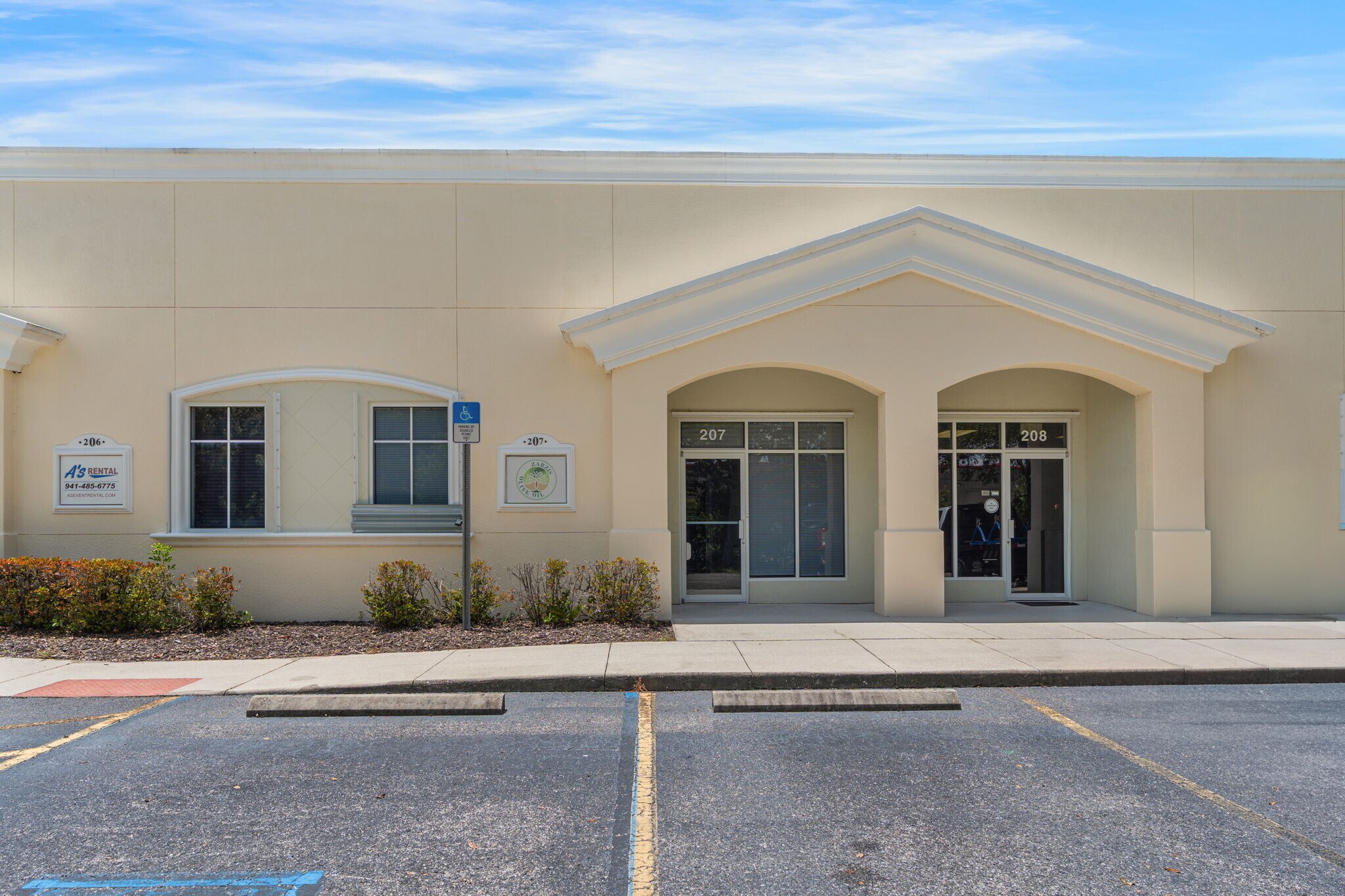 3449 Technology Dr, North Venice, FL à louer Photo du bâtiment- Image 1 de 21