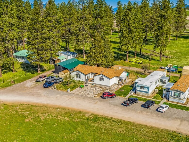 32323 Modoc Point Rd, Chiloquin, OR for sale - Building Photo - Image 3 of 11