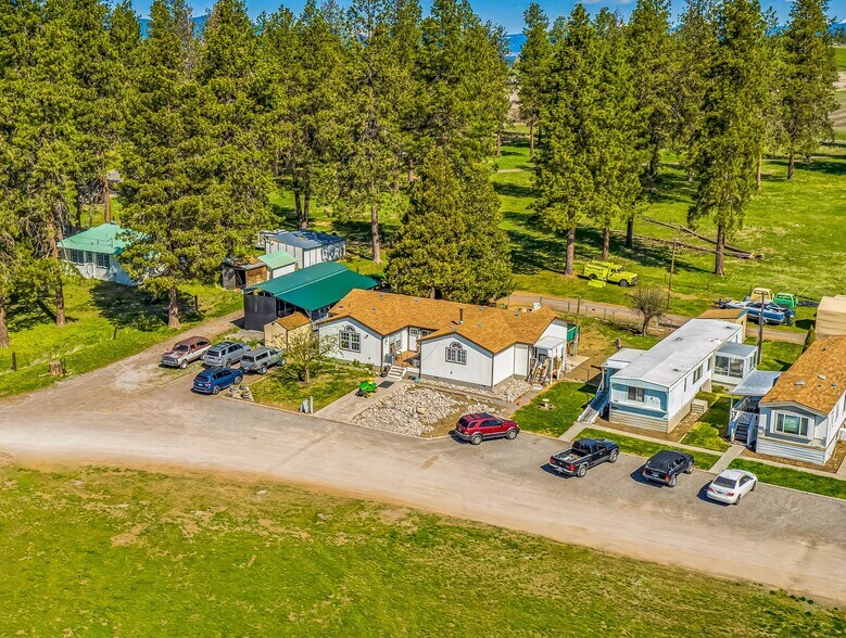 32323 Modoc Point Rd, Chiloquin, OR à vendre - Photo du bâtiment - Image 3 de 11