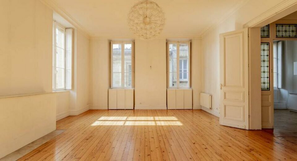 9 Avenue Des Ternes, Paris for lease - Interior Photo - Image 2 of 6