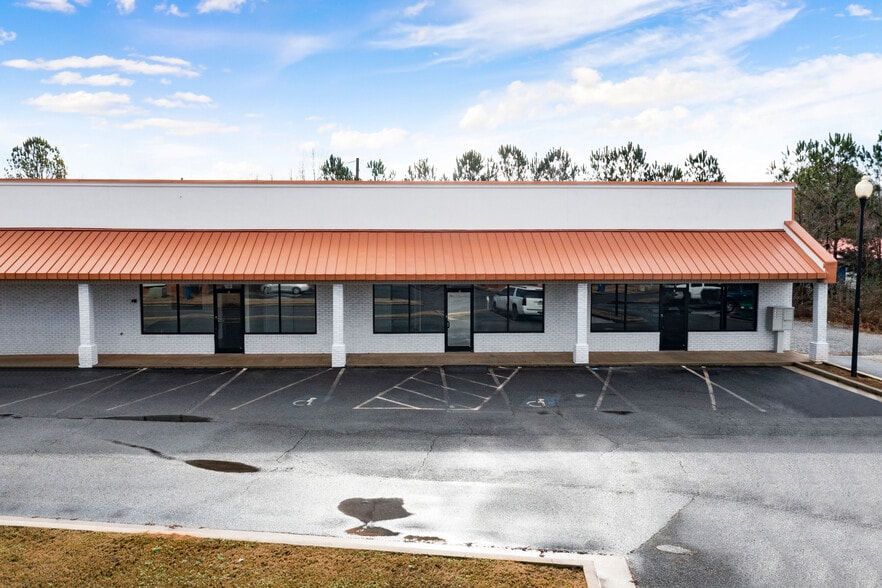 10 Legacy Way, Adairsville, GA à louer - Photo du bâtiment - Image 2 de 3