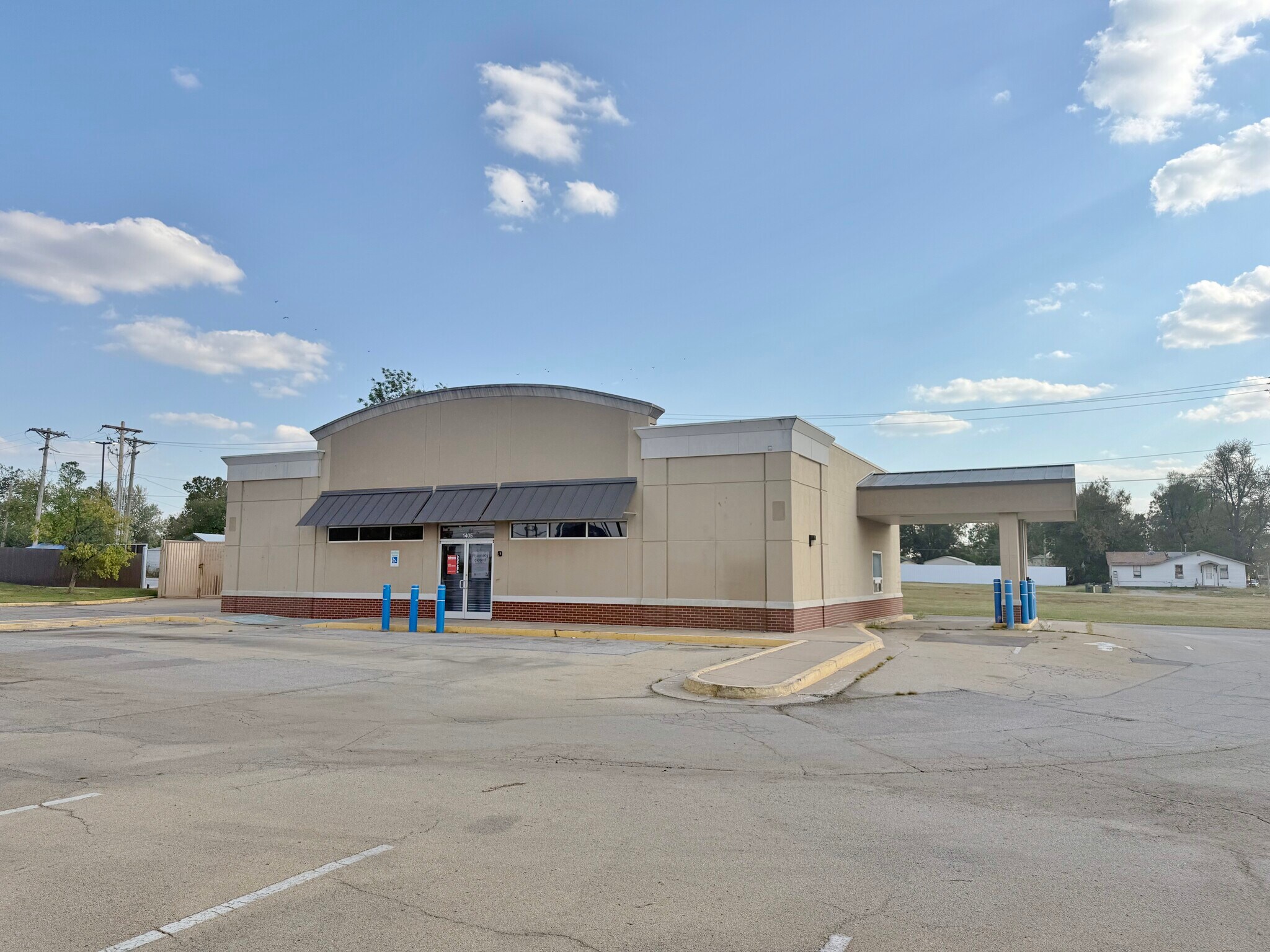 1405 E Main St, Cushing, OK for lease Primary Photo- Image 1 of 7