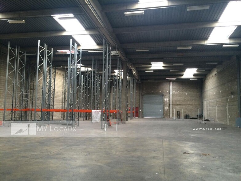 Industriel dans Goussainville à louer - Photo intérieure - Image 2 de 4