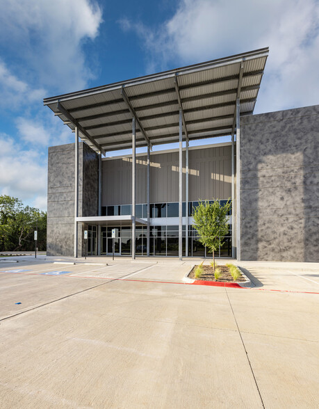 I-35 E, Denton, TX for lease - Building Photo - Image 3 of 31