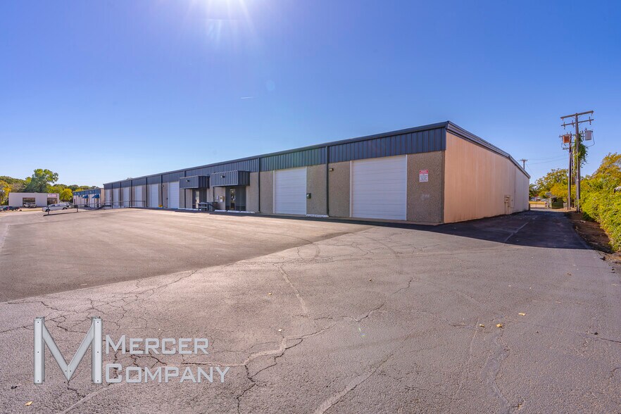 801 Secretary Dr, Arlington, TX for lease - Building Photo - Image 2 of 67