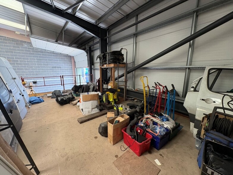 Park Ln, Kirkby In Ashfield for lease - Building Photo - Image 3 of 6