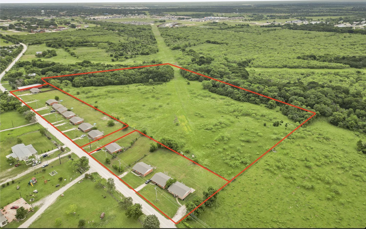 3227 Country Rd 2004, Corsicana, TX à vendre Photo du bâtiment- Image 1 de 16