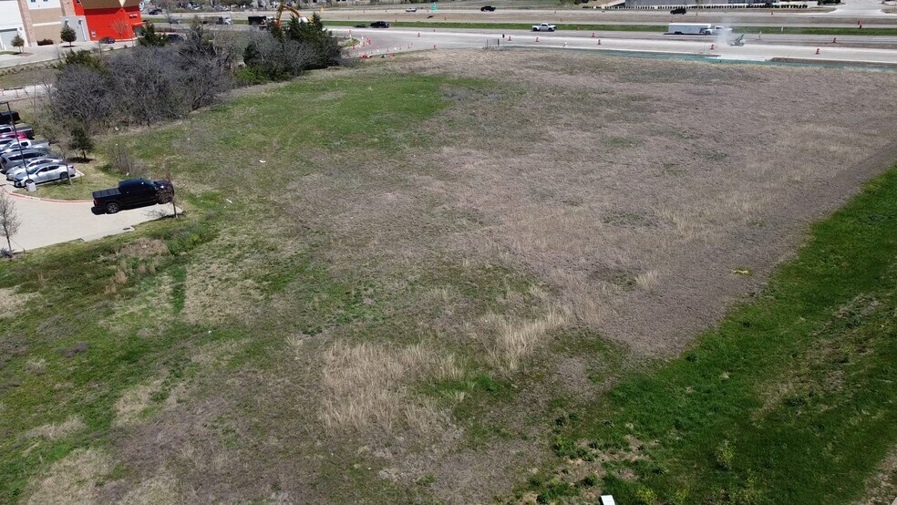 1750 Commerce Dr, Mansfield, TX à vendre - Vidéo sur l’inscription commerciale - Image 2 de 8