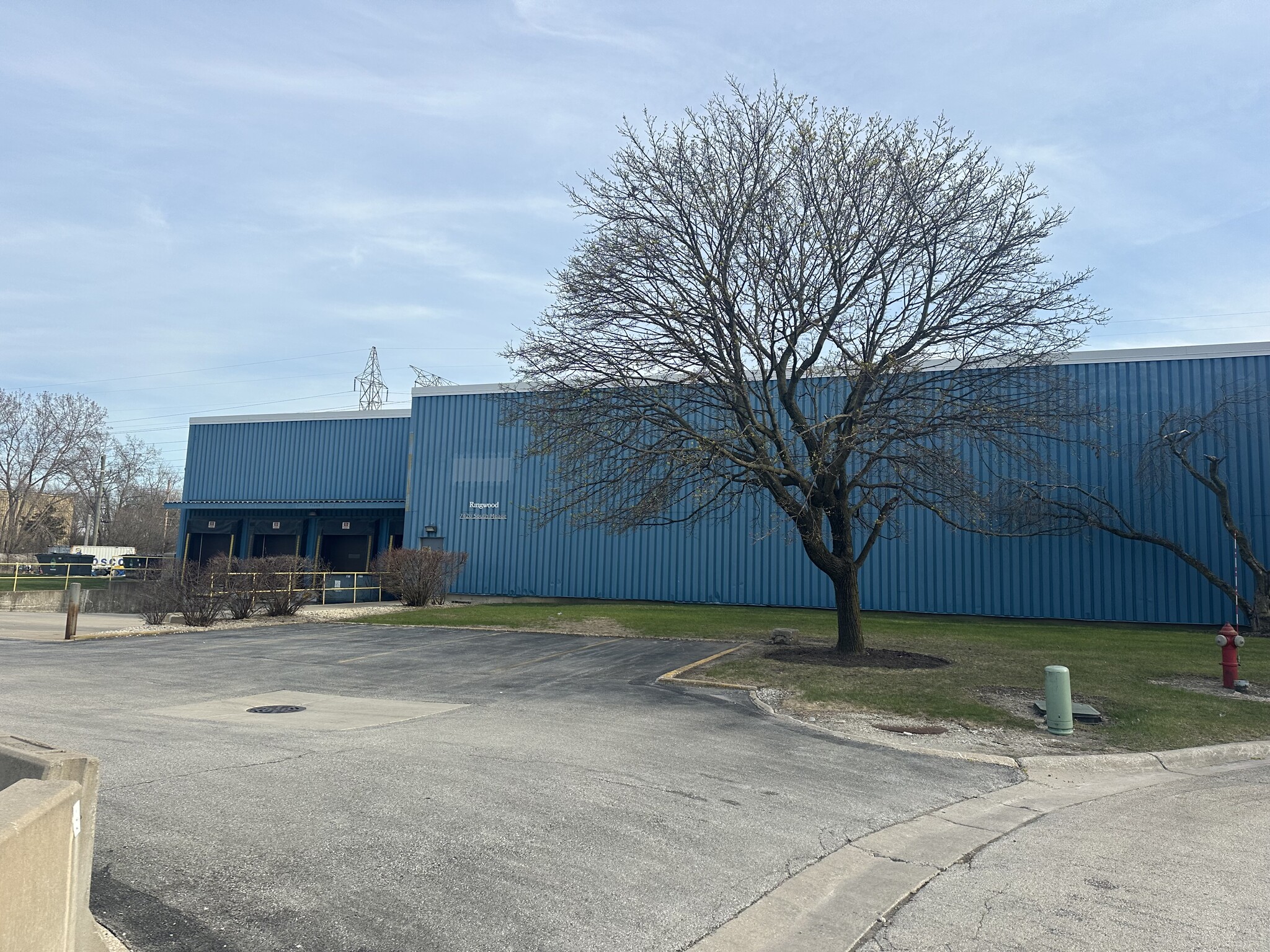 7420 S Meade Ave, Bedford Park, IL for lease Building Photo- Image 1 of 5