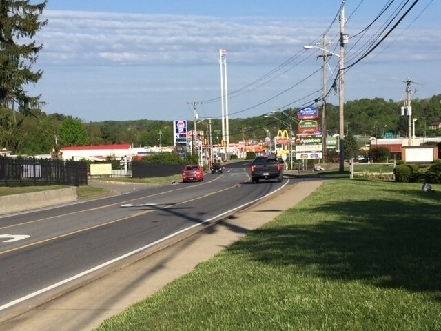 1920 Harper Rd, Beckley, WV à vendre Photo principale- Image 1 de 5