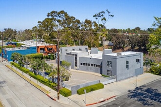 1500 Olympic Blvd, Santa Monica, CA à louer Photo intérieure- Image 1 de 13