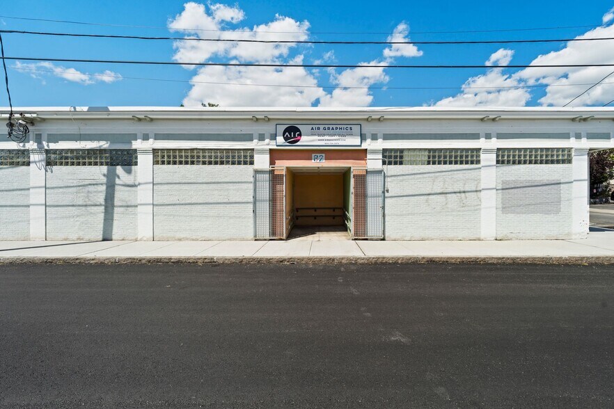 80 Sagamore st, Quincy, MA à vendre - Photo du bâtiment - Image 2 de 12