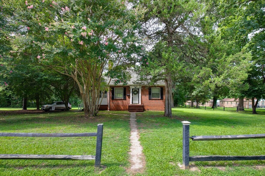 2554 Noel St, Richmond, VA à vendre - Photo du bâtiment - Image 3 de 16