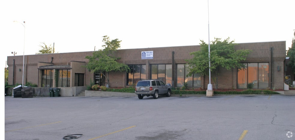 312 Madison St, Clarksville, TN for sale - Primary Photo - Image 1 of 22